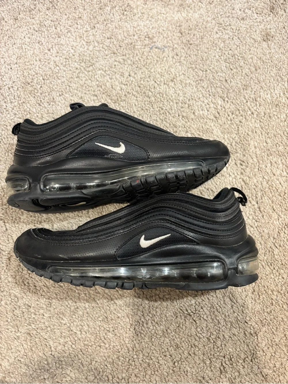 Nike Black Low-Top Wave Runner Sneakers